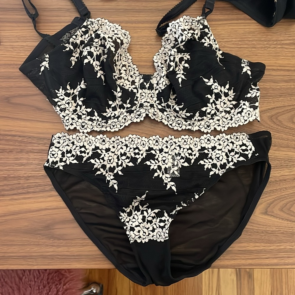 Wacoal Embrace Lace Bra 34DD Women Underwire black 65191 - Picture 9 of 11